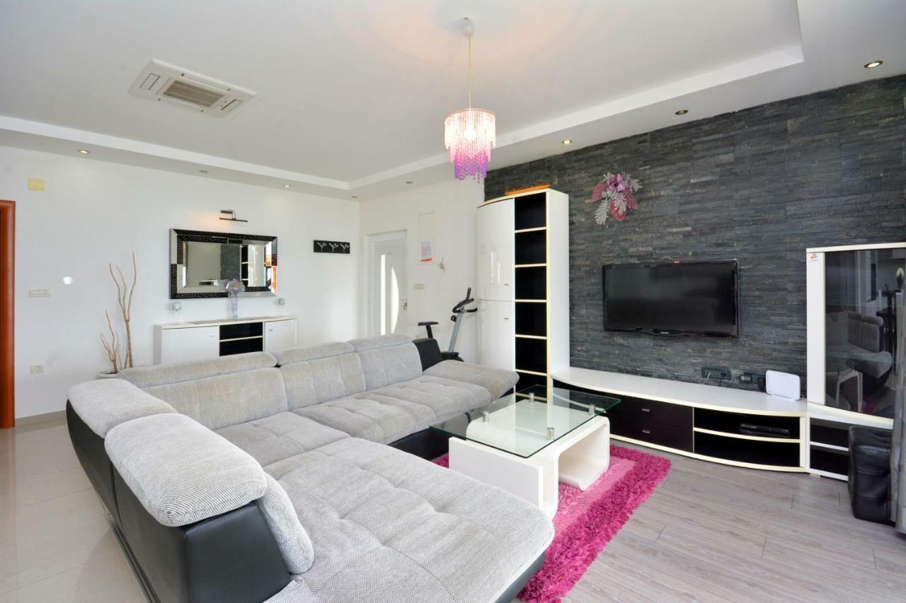 Beach Apartman Petra 珀德垂那 外观 照片